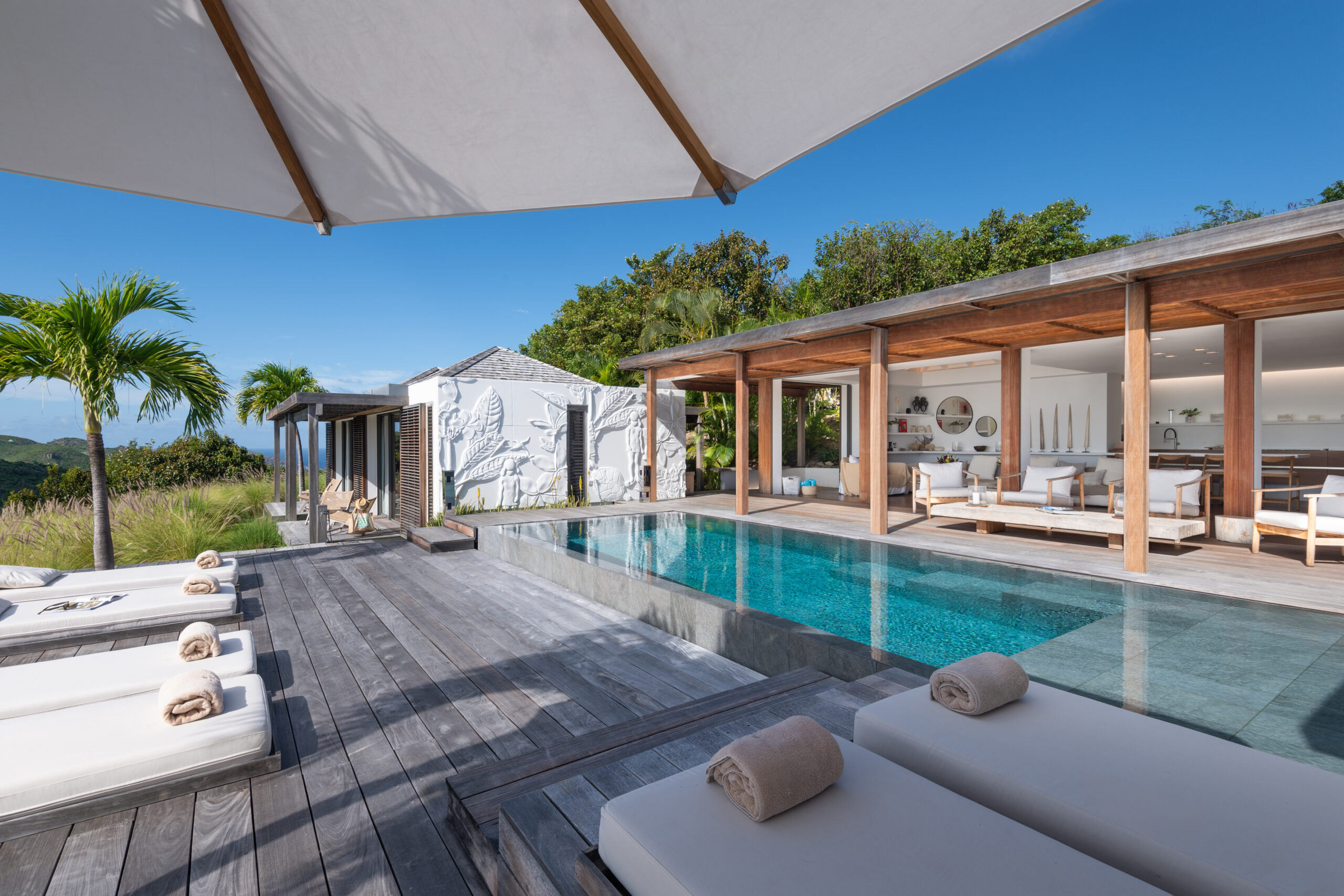 Touch - Floating Garden in Lurin, St. Barthélemy