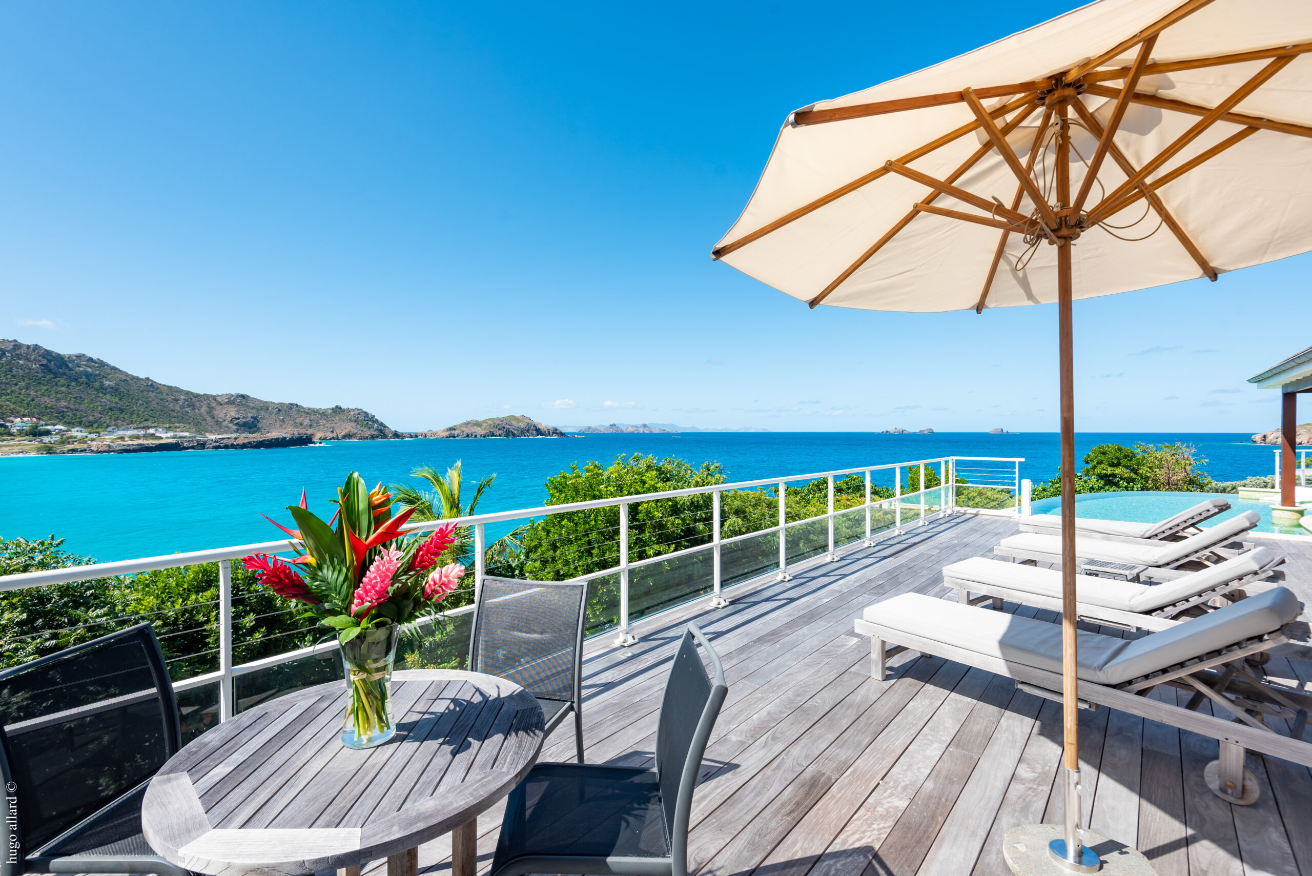 Scenic view at the outdoor area Villa Tichka, St Barts, blending the sea, and sky.