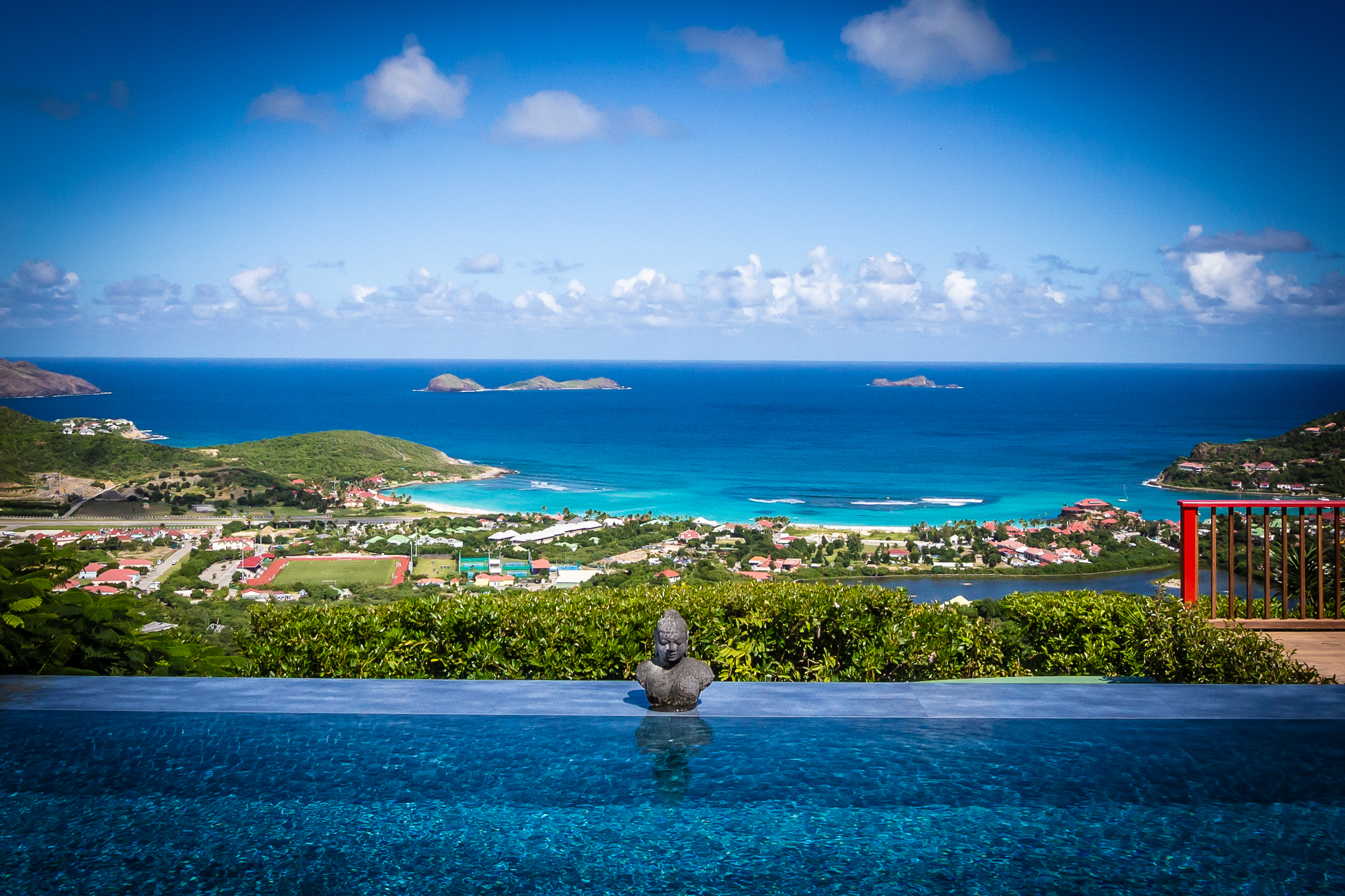 See - Geneviève in Lurin, St. Barthélemy
