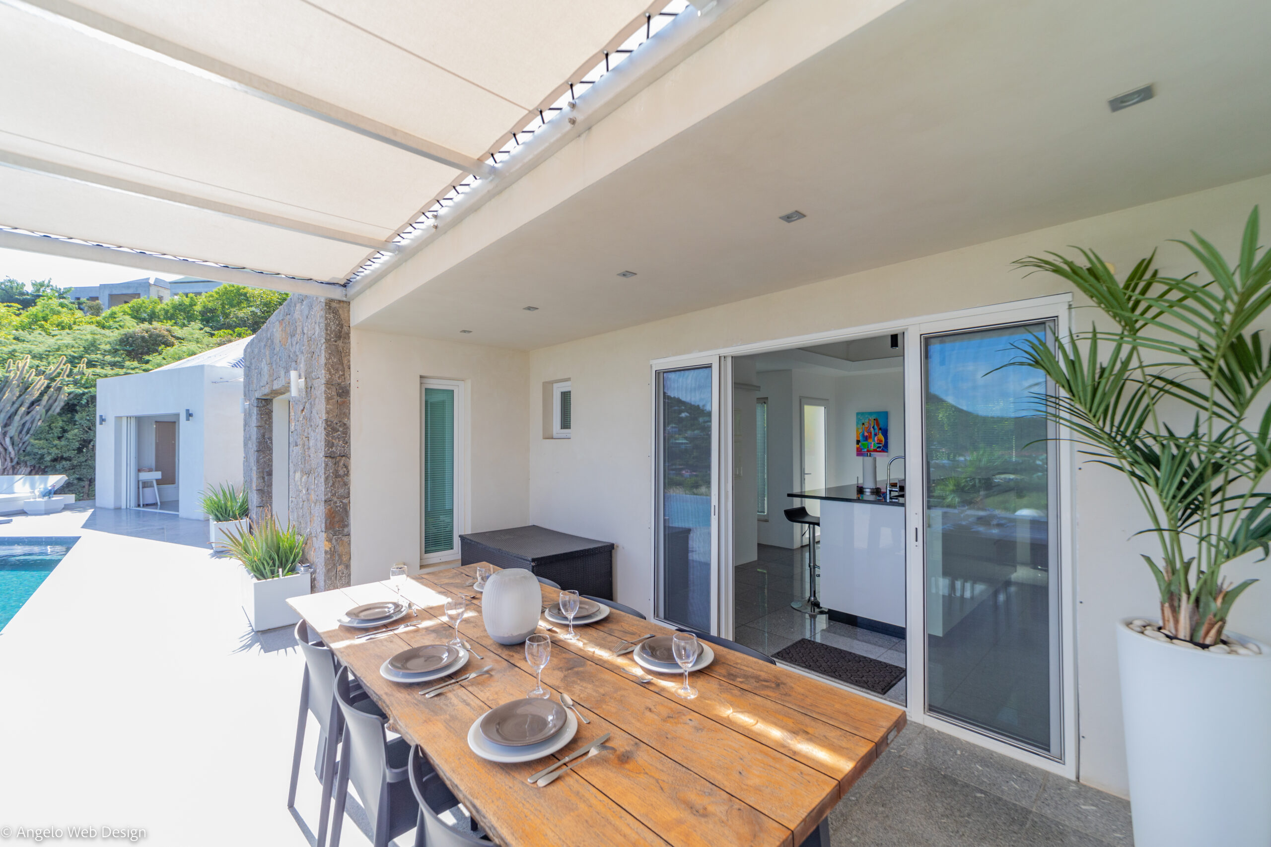 Taste - Ivy in St. Jean, St. Barthélemy