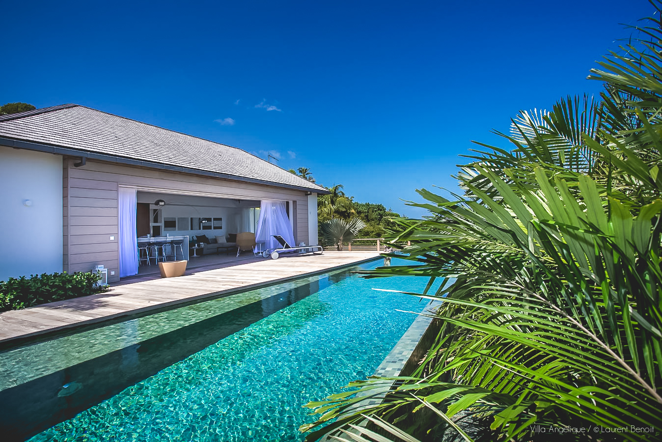 Sight - Angelique in St. Jean, St. Barthélemy