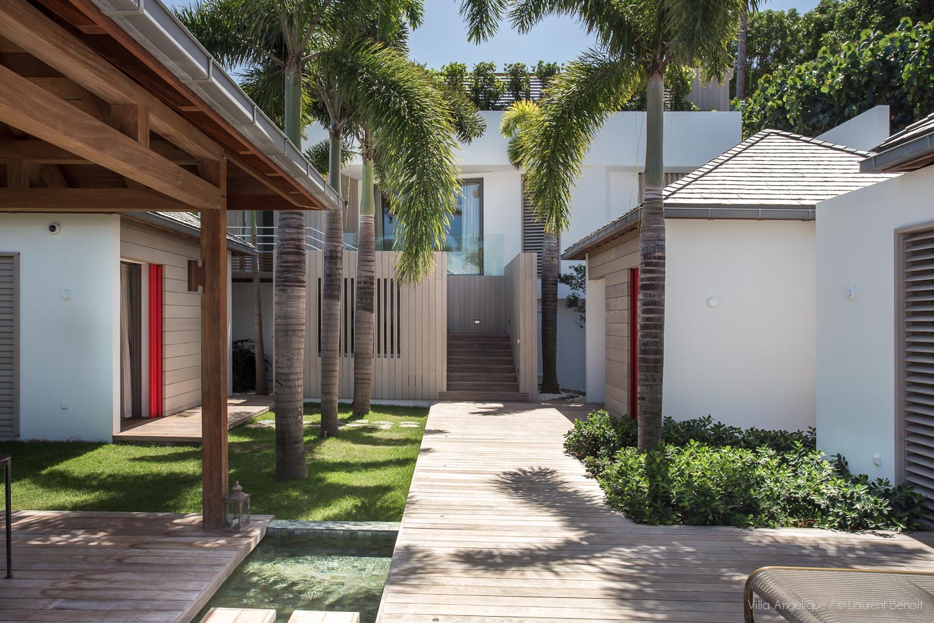 Smell - Angelique in St. Jean, St. Barthélemy