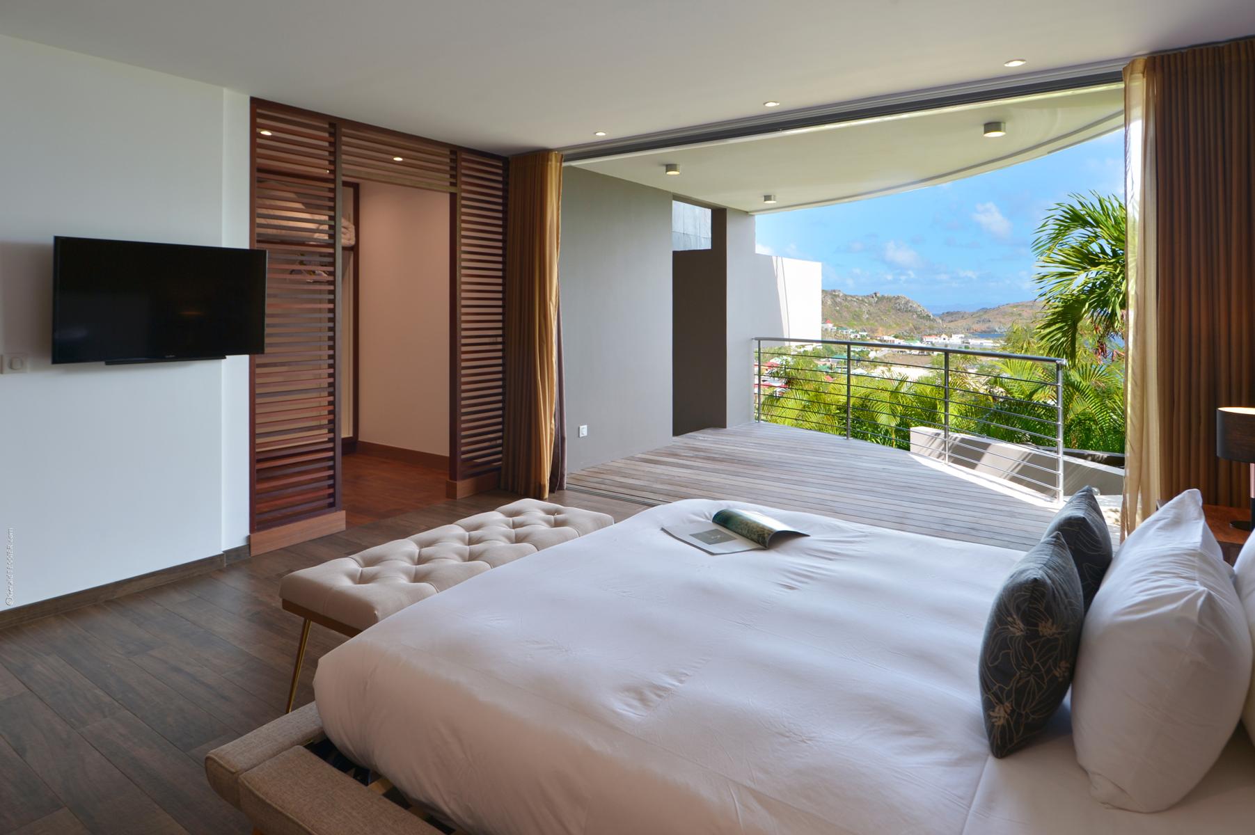 Smell - Flamands Bay in Flamands, St. Barthélemy