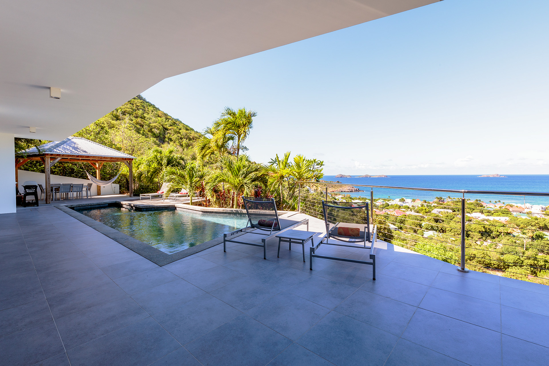 Feel - Claire in Lorient, St. Barthélemy