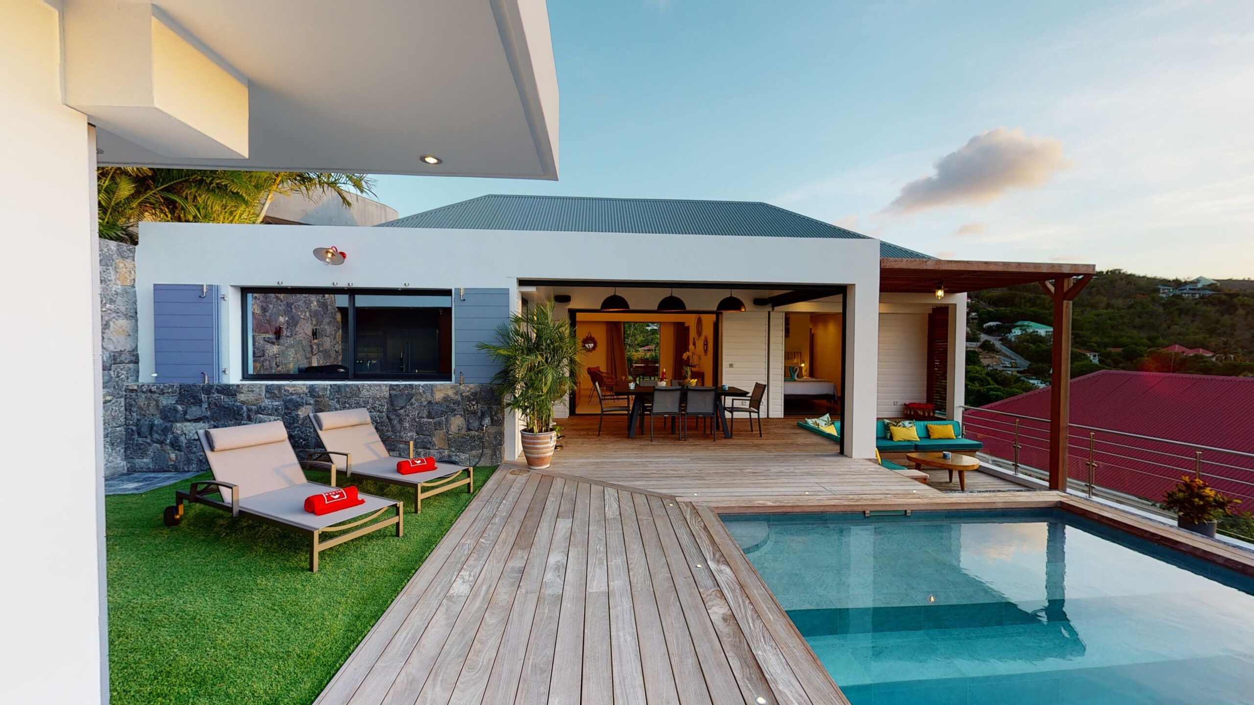 Feel - Fun &#038; Sun in St. Jean, St. Barthélemy