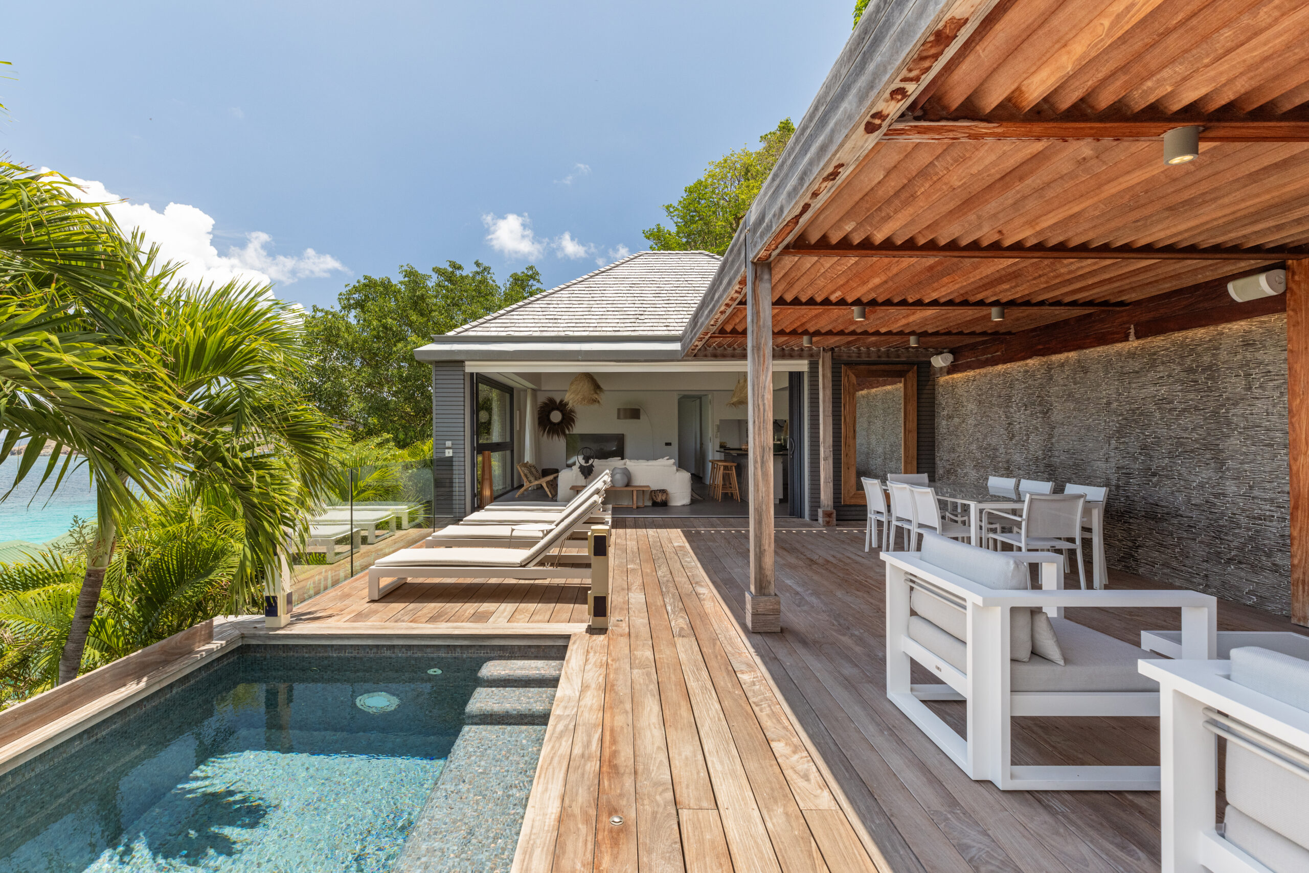 Hear - Santa Alicia in Flamands, St. Barthélemy